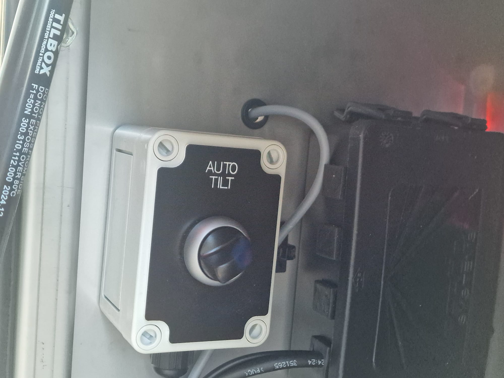 e60f9bd8-9e10-458c-b07d-600749b7194a